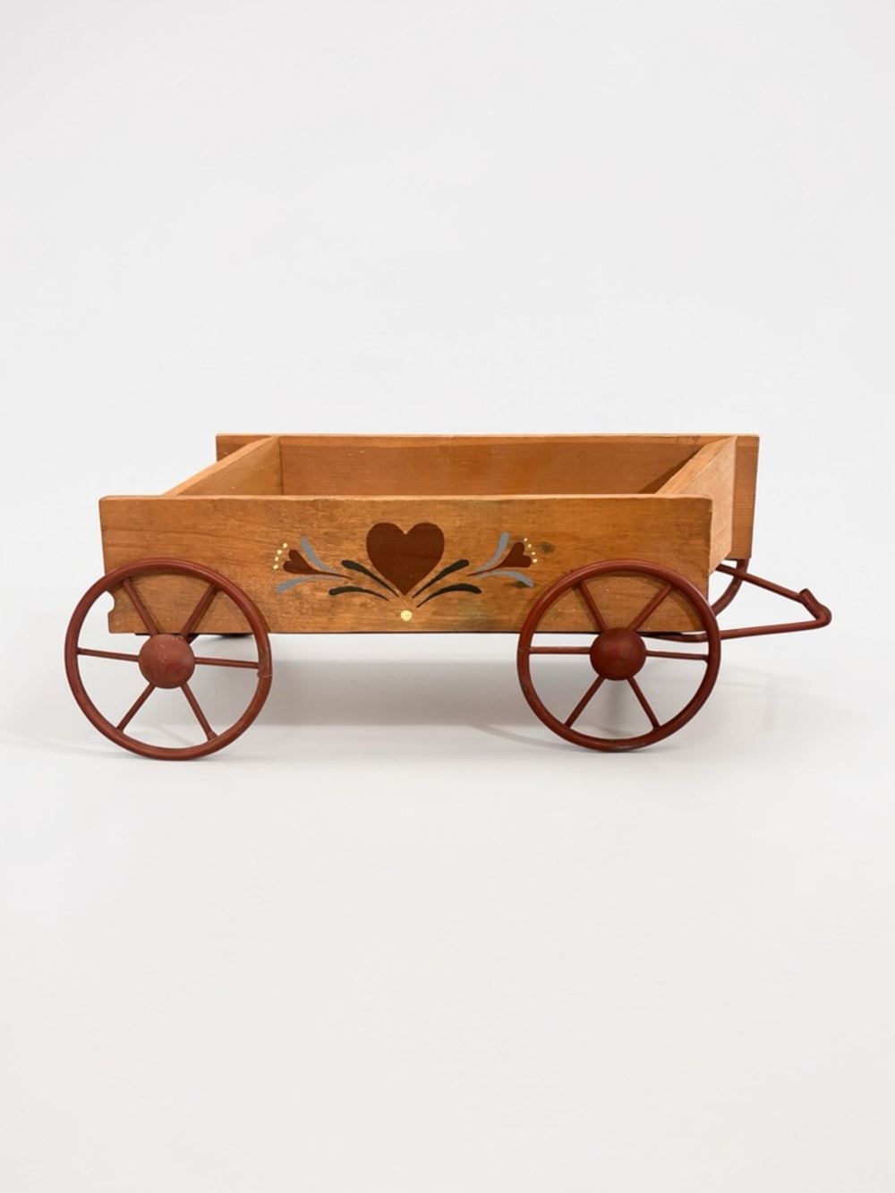 Vintage HOMCO Wood Wagon Wall Pocket Decor W/ Painted Heart Kitchen Mail Shelf
